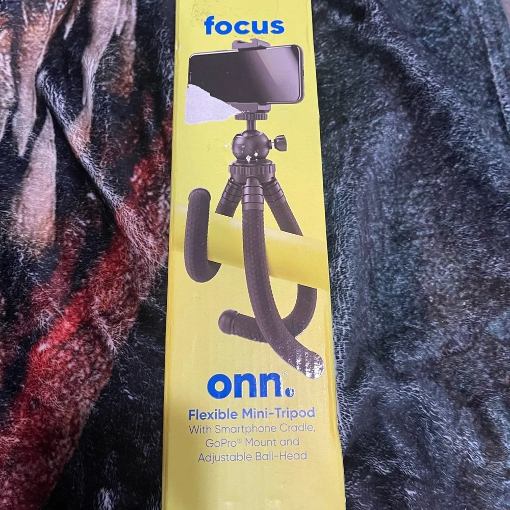 Onn Flexible Mini-Tripod - Black